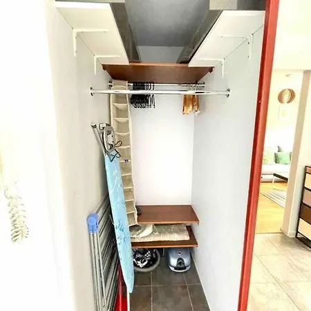 Quiet And Comfortable With Parking For A For Two, One Or A Couple Guests With A Child 公寓 塔林