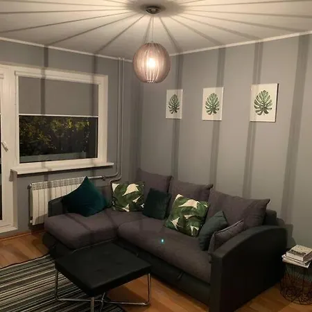 Apartmán Quiet And Comfortable With Parking For A For Two, One Or A Couple Guests With A Child *